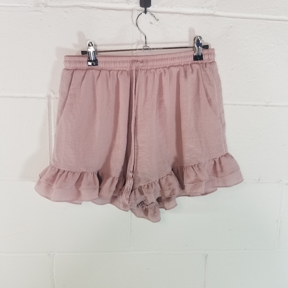 Lost + Wander pink ruffle hem shorts - Picture 3 of 10